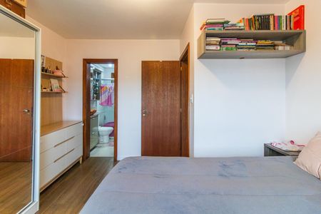 Apartamento à venda com 119m², 3 quartos e 2 vagas Apartamento à venda com 119m², 3 quartos e 2 vagasQuarto 3 - Suíte