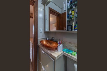 Apartamento à venda com 119m², 3 quartos e 2 vagas Apartamento à venda com 119m², 3 quartos e 2 vagasBanheiro da Suíte