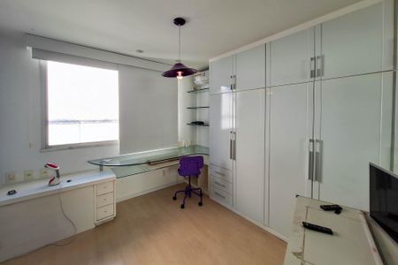 Apartamento à venda com 245m², 4 quartos e 2 vagasQuarto 1