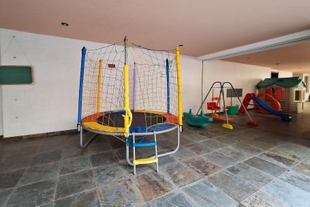 Apartamento à venda com 245m², 4 quartos e 2 vagasÁrea comum