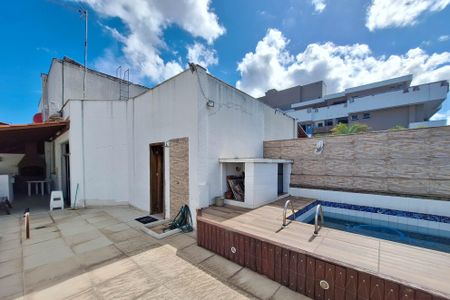 Apartamento à venda com 245m², 4 quartos e 2 vagasCobertura