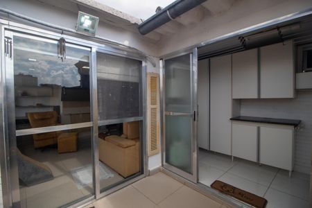 Apartamento à venda com 117m², 3 quartos e sem vagaVaranda