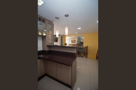 Apartamento à venda com 117m², 3 quartos e sem vagaCozinha