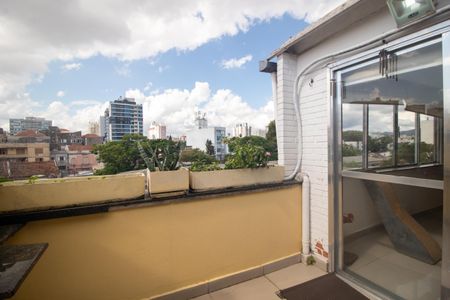 Apartamento à venda com 117m², 3 quartos e sem vagaVaranda