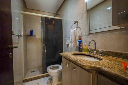 Apartamento à venda com 95m², 3 quartos e sem vaga Apartamento à venda com 95m², 3 quartos e sem vagaBanheiro Social