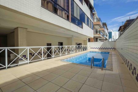 Apartamento à venda com 95m², 3 quartos e sem vaga Apartamento à venda com 95m², 3 quartos e sem vagaÁrea Comum Piscina