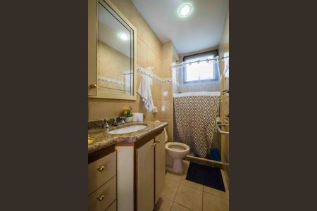 Apartamento à venda com 95m², 3 quartos e sem vaga Apartamento à venda com 95m², 3 quartos e sem vagaBanheiro da Suíte