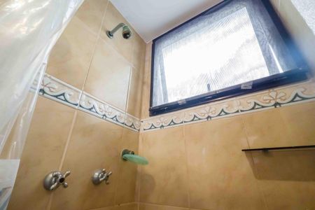 Apartamento à venda com 95m², 3 quartos e sem vaga Apartamento à venda com 95m², 3 quartos e sem vagaBanheiro da Suíte