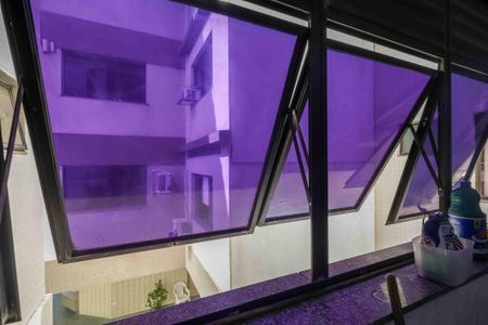 Apartamento à venda com 95m², 3 quartos e sem vaga Apartamento à venda com 95m², 3 quartos e sem vagaÁrea de Serviço Janela