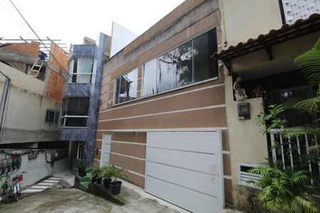 Casa de condomínio à venda com 135m², 2 quartos e 2 vagasFachada da casa