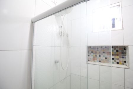 Casa de condomínio à venda com 135m², 2 quartos e 2 vagasBanheiro 2