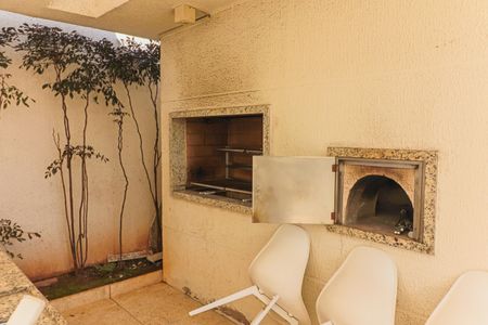 Apartamento à venda com 72m², 2 quartos e 1 vaga Apartamento à venda com 72m², 2 quartos e 1 vagaÁrea comum - Churrasqueira