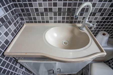 Apartamento à venda com 45m², 2 quartos e 1 vaga Apartamento à venda com 45m², 2 quartos e 1 vagaBanheiro