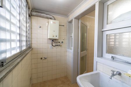 Apartamento à venda com 136m², 2 quartos e 1 vaga Apartamento à venda com 136m², 2 quartos e 1 vagaÁrea de Serviço