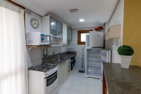 Apartamento à venda com 136m², 2 quartos e 1 vaga Apartamento à venda com 136m², 2 quartos e 1 vagaÁrea comum - Salão de festas