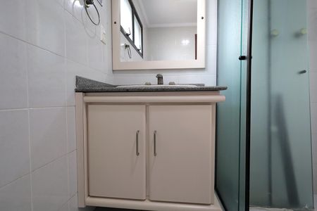 Apartamento à venda com 196m², 4 quartos e 2 vagas Apartamento à venda com 196m², 4 quartos e 2 vagasBanheiro Suíte 2