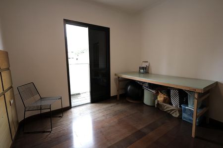 Apartamento à venda com 196m², 4 quartos e 2 vagas Apartamento à venda com 196m², 4 quartos e 2 vagasQuarto Suíte 3
