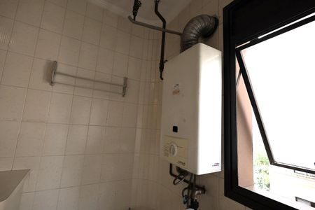 Apartamento à venda com 196m², 4 quartos e 2 vagas Apartamento à venda com 196m², 4 quartos e 2 vagasÁrea de Serviço