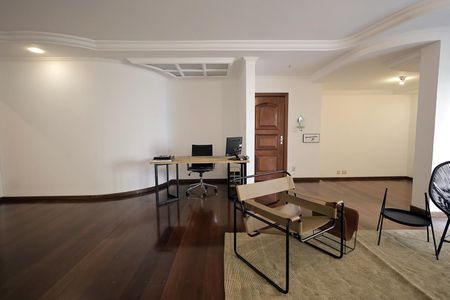 Apartamento à venda com 196m², 4 quartos e 2 vagas Apartamento à venda com 196m², 4 quartos e 2 vagasSala