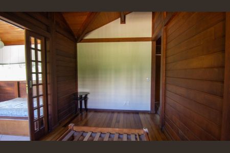 Casa de condomínio para alugar com 177m², 4 quartos e 2 vagas Casa de condomínio para alugar com 177m², 4 quartos e 2 vagasQuarto 1
