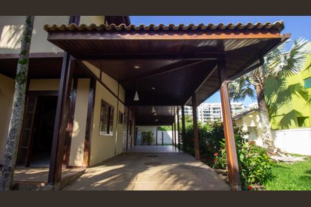 Casa de condomínio para alugar com 177m², 4 quartos e 2 vagas Casa de condomínio para alugar com 177m², 4 quartos e 2 vagasQuintal