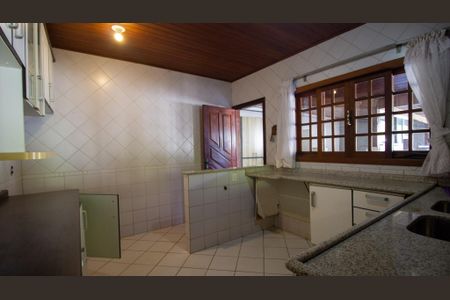 Casa de condomínio para alugar com 177m², 4 quartos e 2 vagas Casa de condomínio para alugar com 177m², 4 quartos e 2 vagasCozinha