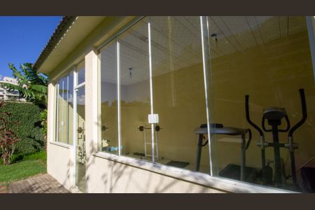 Casa de condomínio para alugar com 177m², 4 quartos e 2 vagas Casa de condomínio para alugar com 177m², 4 quartos e 2 vagasÁrea Comum - Academia