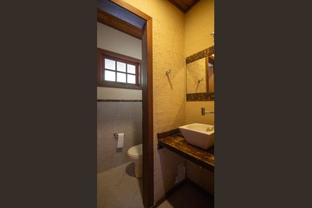 Casa de condomínio para alugar com 177m², 4 quartos e 2 vagas Casa de condomínio para alugar com 177m², 4 quartos e 2 vagasLavabo