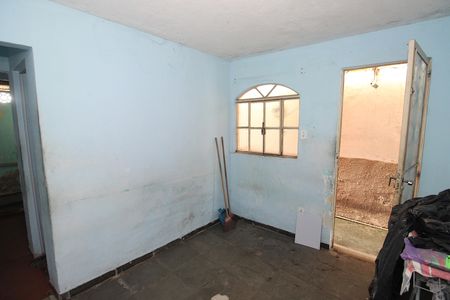 Casa à venda com 28m², 1 quarto e sem vagaSala