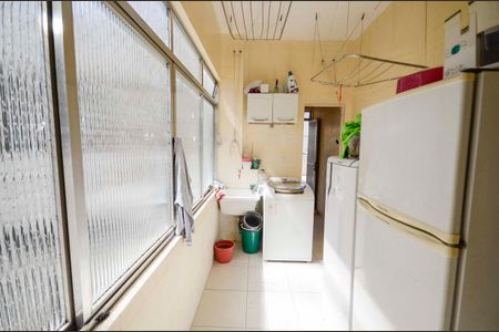 Apartamento à venda com 207m², 3 quartos e 1 vagaÁrea de Serviço