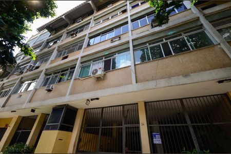 Apartamento à venda com 207m², 3 quartos e 1 vagaFachada