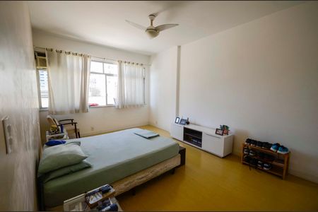 Apartamento à venda com 207m², 3 quartos e 1 vagaSuíte