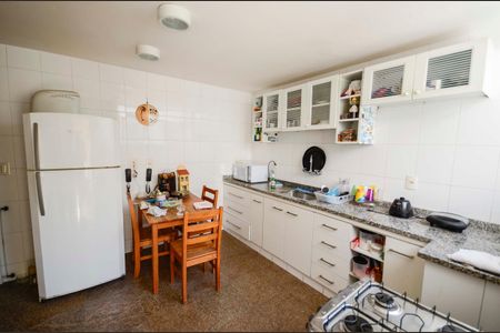 Apartamento à venda com 207m², 3 quartos e 1 vagaCozinha