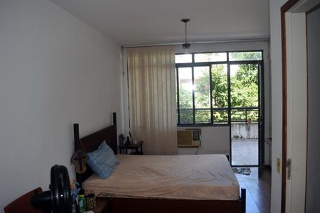 Casa de condomínio à venda com 250m², 4 quartos e 1 vaga Casa de condomínio à venda com 250m², 4 quartos e 1 vagaQuarto 3