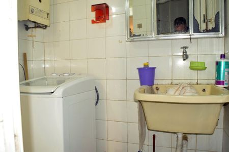 Casa de condomínio à venda com 250m², 4 quartos e 1 vaga Casa de condomínio à venda com 250m², 4 quartos e 1 vagaÁrea de Serviço