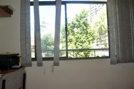 Casa de condomínio à venda com 250m², 4 quartos e 1 vaga Casa de condomínio à venda com 250m², 4 quartos e 1 vagaQuarto 2