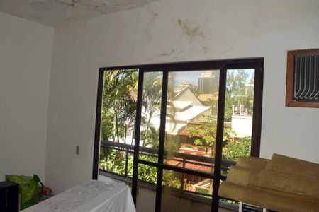 Casa de condomínio à venda com 250m², 4 quartos e 1 vaga Casa de condomínio à venda com 250m², 4 quartos e 1 vagaQuarto 4