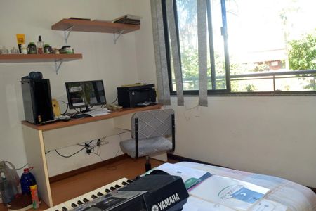 Casa de condomínio à venda com 250m², 4 quartos e 1 vaga Casa de condomínio à venda com 250m², 4 quartos e 1 vagaQuarto 2