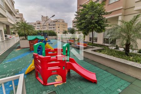 Apartamento à venda com 66m², 2 quartos e 1 vagaÁrea comum - Playground