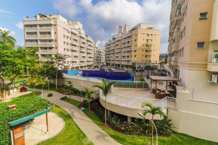 Apartamento à venda com 66m², 2 quartos e 1 vagaÁrea comum