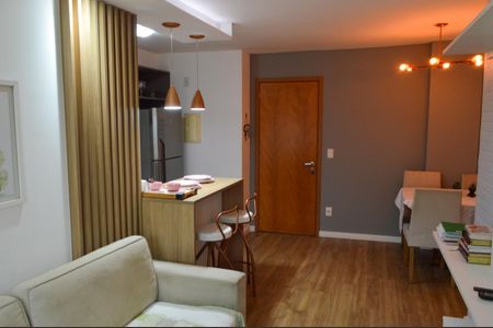 Apartamento à venda com 66m², 2 quartos e 1 vagaSala