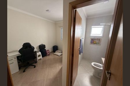 Casa à venda com 280m², 3 quartos e 4 vagas Casa à venda com 280m², 3 quartos e 4 vagasQuarto 2