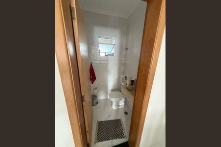 Casa à venda com 280m², 3 quartos e 4 vagas Casa à venda com 280m², 3 quartos e 4 vagasLavabo 1