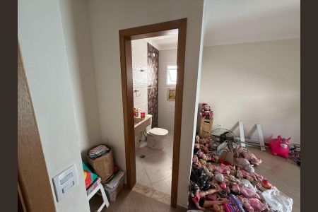 Casa à venda com 280m², 3 quartos e 4 vagas Casa à venda com 280m², 3 quartos e 4 vagasBanheiro 3