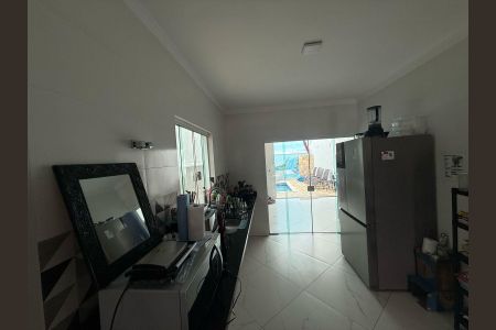 Casa à venda com 280m², 3 quartos e 4 vagas Casa à venda com 280m², 3 quartos e 4 vagasCozinha