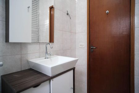 Casa à venda com 110m², 3 quartos e 2 vagasBanheiro