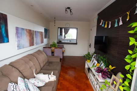 Apartamento à venda com 98m², 3 quartos e 1 vaga Apartamento à venda com 98m², 3 quartos e 1 vagaSala