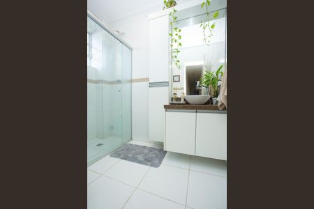 Apartamento à venda com 98m², 3 quartos e 1 vaga Apartamento à venda com 98m², 3 quartos e 1 vagaBanheiro