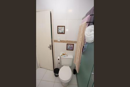 Apartamento à venda com 98m², 3 quartos e 1 vaga Apartamento à venda com 98m², 3 quartos e 1 vagaBanheiro