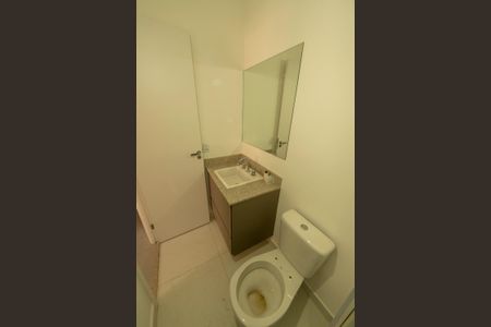 Apartamento para alugar com 69m², 2 quartos e 2 vagas Apartamento para alugar com 69m², 2 quartos e 2 vagasBanheiro da Suíte